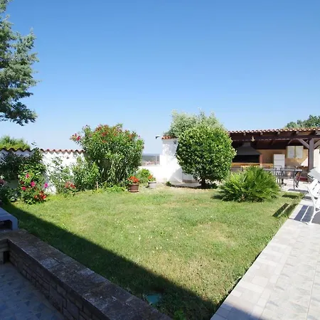 Apartment Lavinija