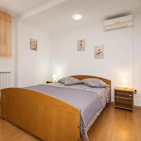 Lavinija Appartement